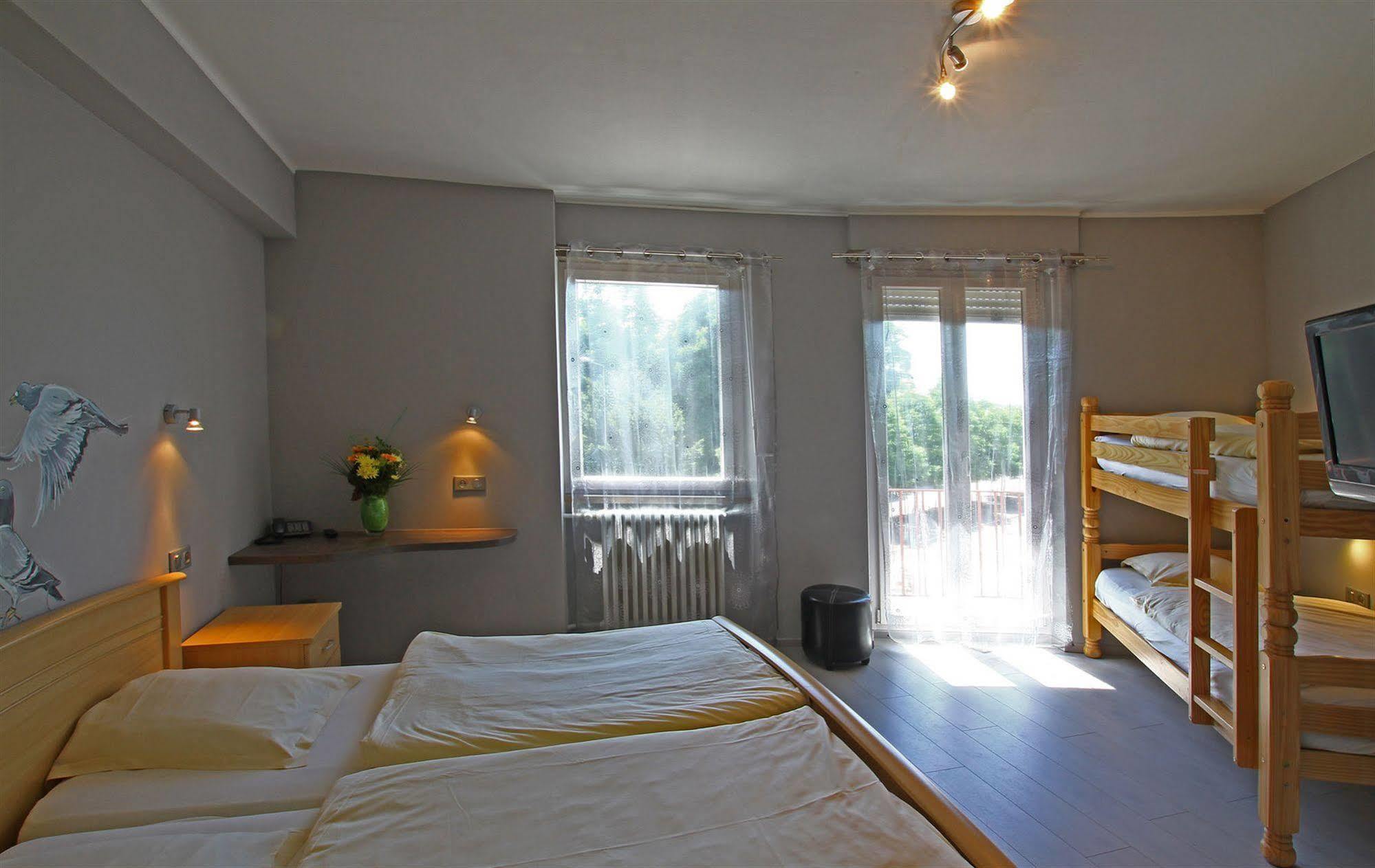 Hotel Champ Alsace Haguenau Esterno foto