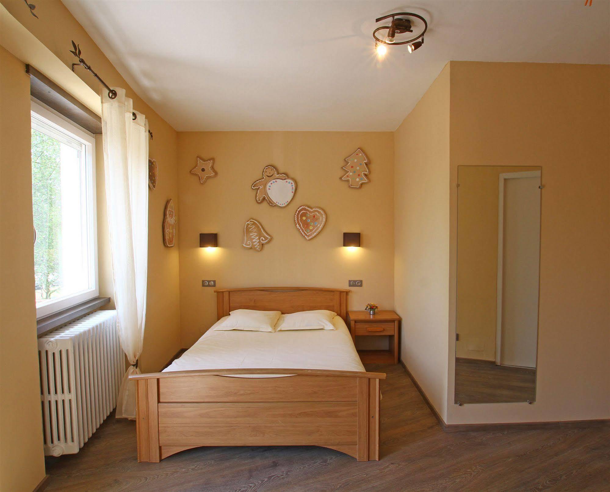 Hotel Champ Alsace Haguenau Esterno foto